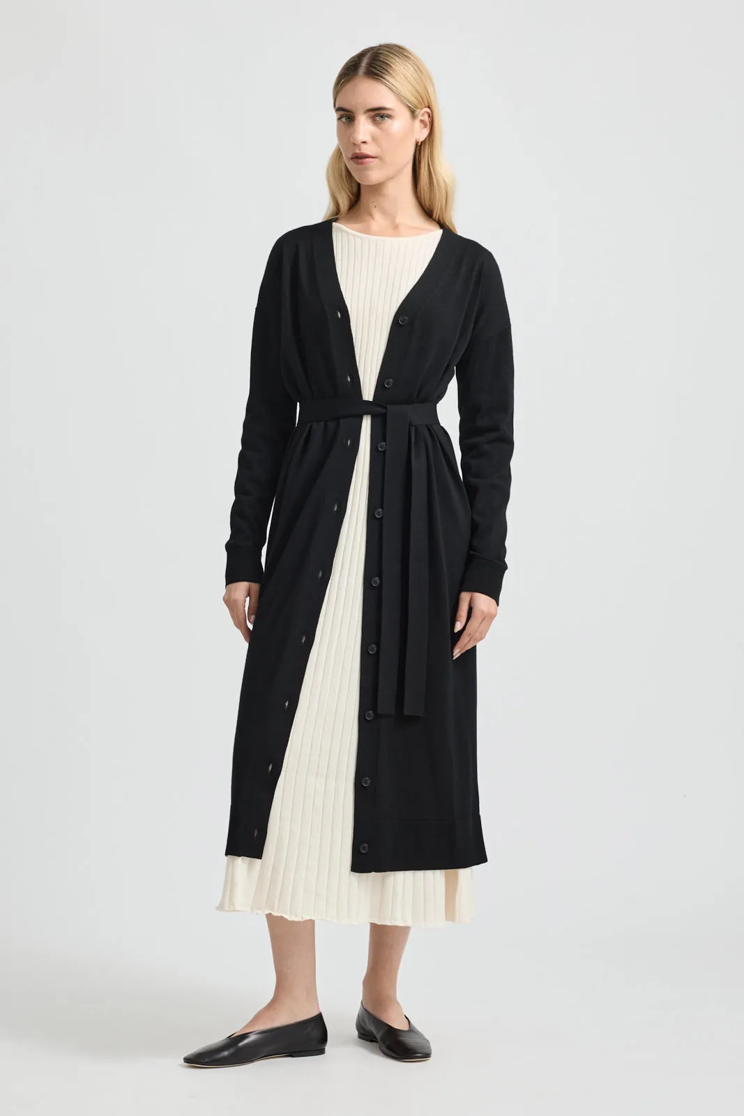 LONG V-CARDIGAN
