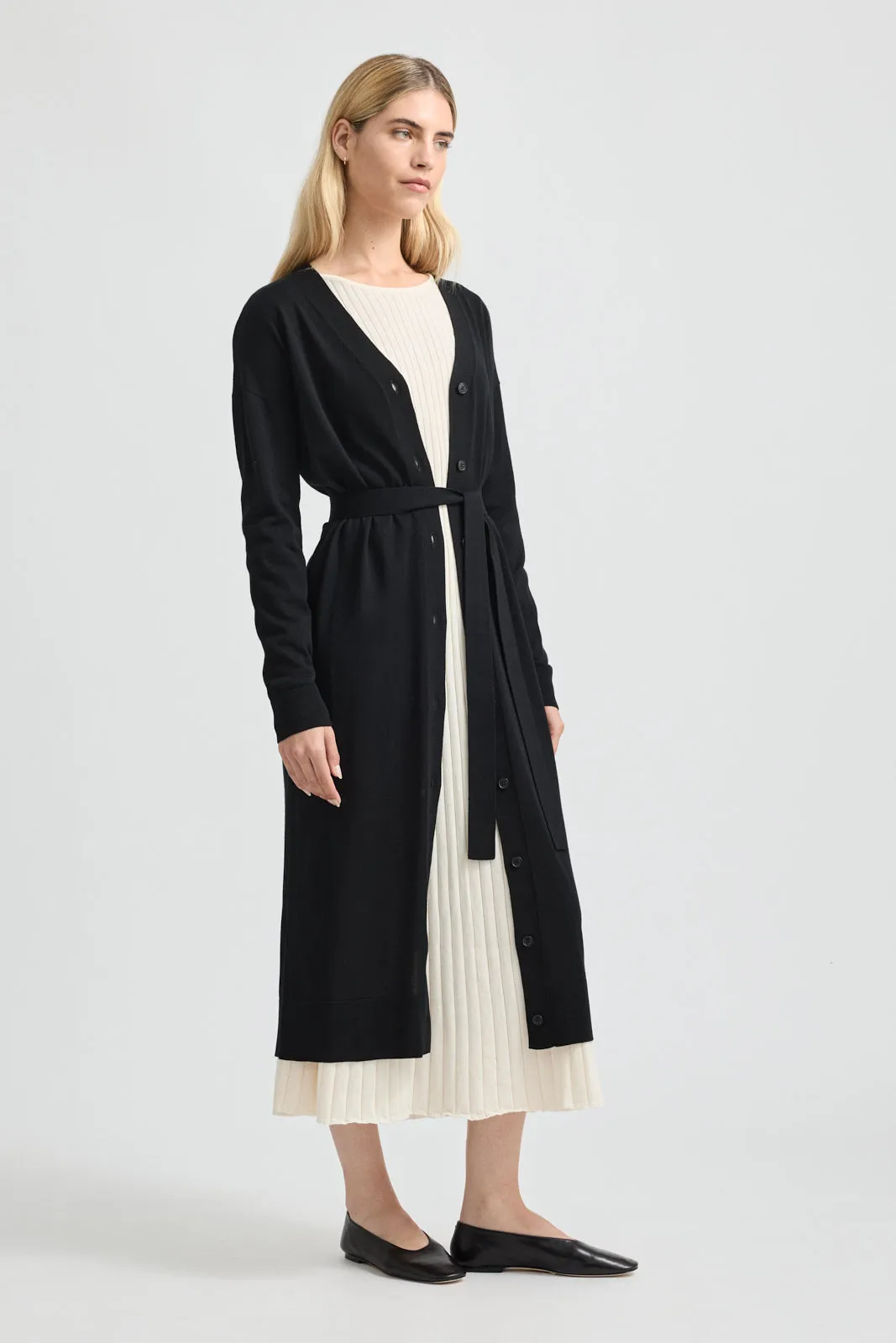 LONG V-CARDIGAN